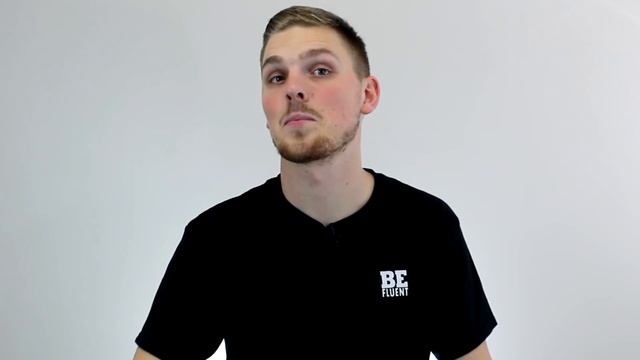 Fall of Apple | Super Easy Russian смотреть онлайн