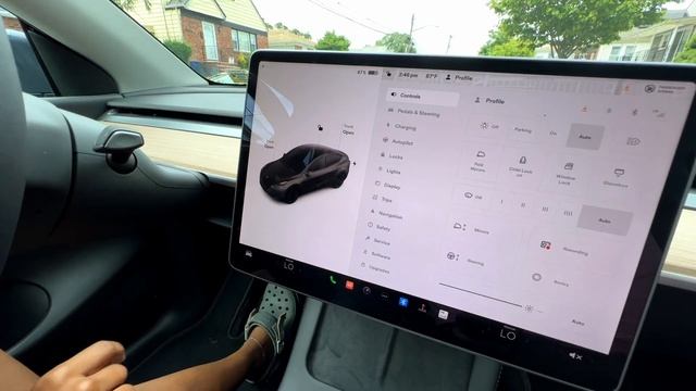 Duh Road Inna Tesla Model Y смотреть онлайн
