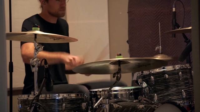 Vulfpeck - Daddy, He Got A Tesla (Drum Cover) смотреть онлайн