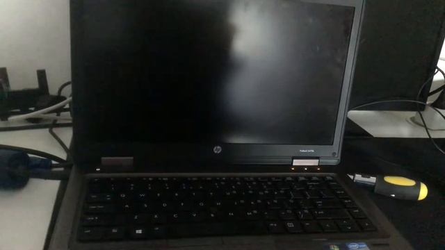 Can someone pls help me Probook 6470b flashing hp logo смотреть онлайн