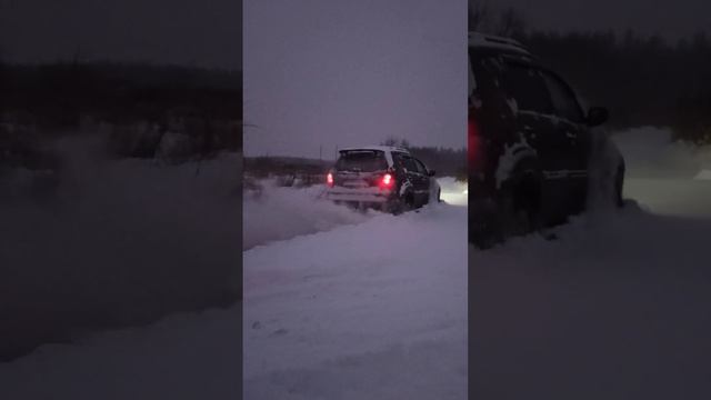 Рекстон пробивает магистраль. Деревня Пенье смотреть онлайн