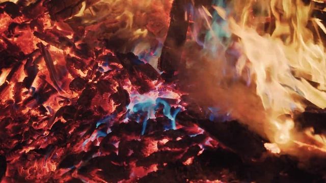 Windows Live Wallpaper - Cozy Fire at Night смотреть онлайн