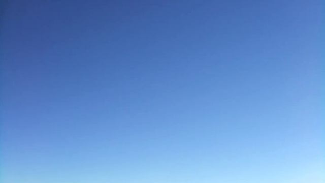 14th Jan 2022 24 hour time lapse - Moonset, misty window, blue sky and vapor trails смотреть онлайн