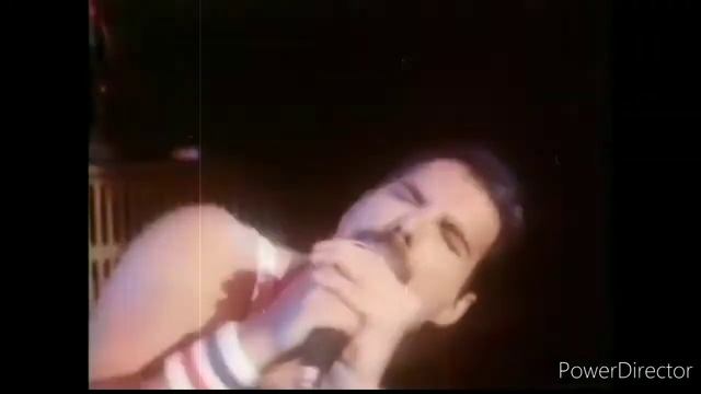 Queen - Hammer To Fall (Album Version Video Edit) (Queen Rocks 1997 Version) смотреть онлайн