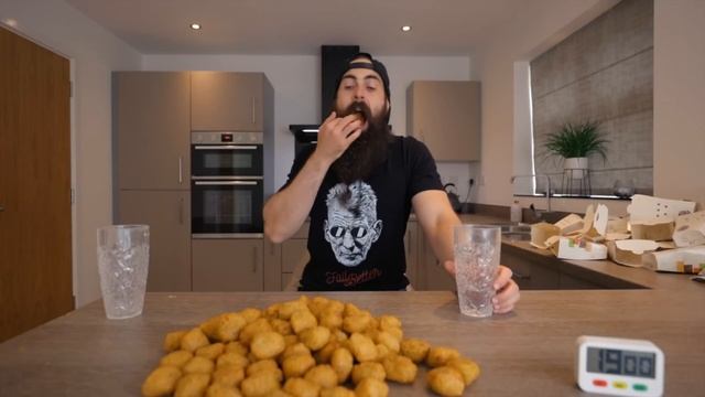 THE 200 BURGER KING CHILLI CHEESE BITE CHALLENGE | BeardMeatsFood смотреть онлайн