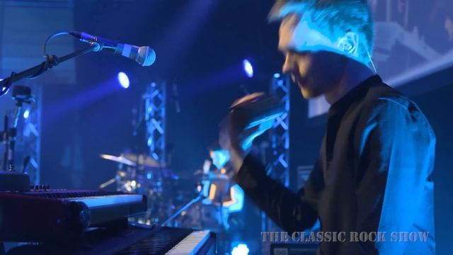 Peter Green's Fleetwood Mac "Oh Well" performed by The Classic Rock Show смотреть онлайн