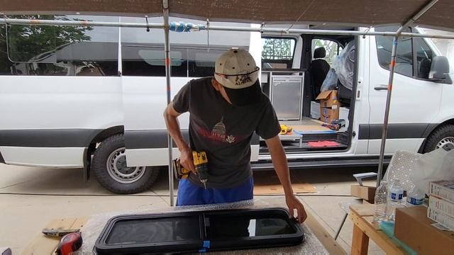 How I Install Windows Direct brand Bunk Window on a Sprinter Van #vanbuild#bochuon#Campervan смотреть онлайн