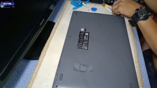 PAANO DAGDAGAN ANG STORAGE NG LAPTOP || TAGALOG смотреть онлайн
