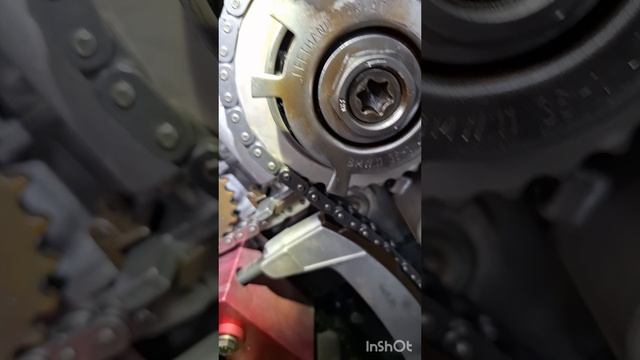 Двигатель BMW 7-Series 2002 E65, замена цепи ГРМ

Mp4