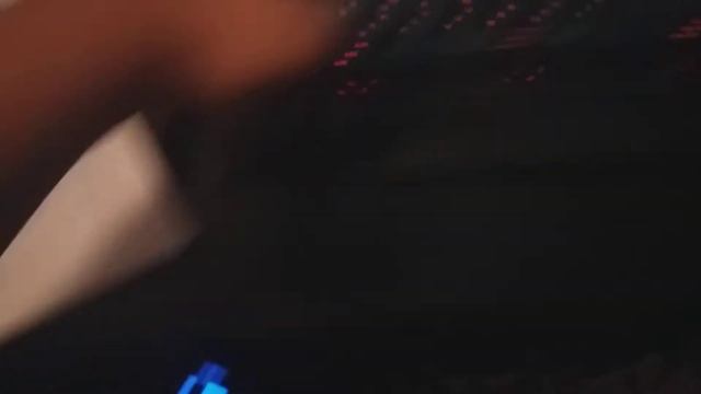 Mon écran de PC devient noir et blanc???? Voici la solution смотреть онлайн