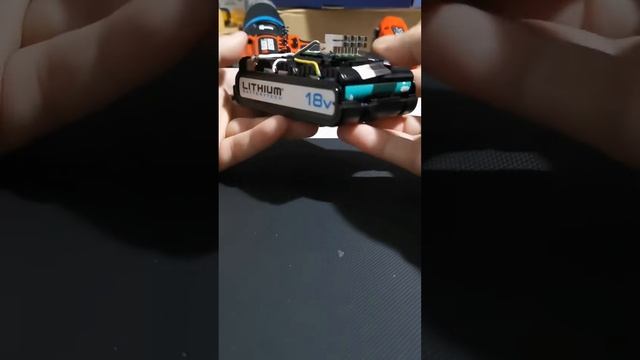 18 V Matkap Batarya Tamiri / Değişimi Black&decker смотреть онлайн