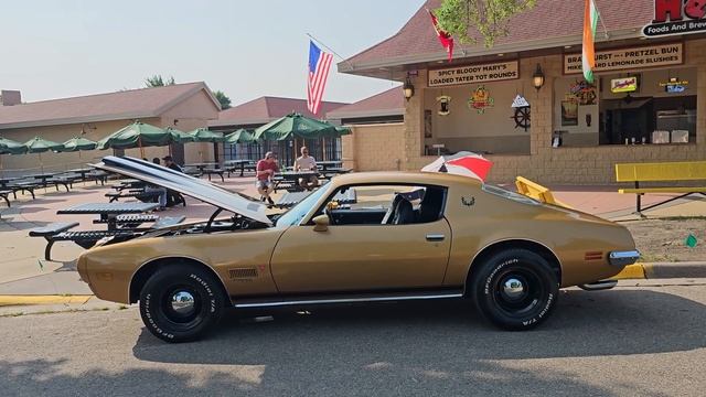 1971 Pontiac Firebird Formula 400 at Street Machine Nationals смотреть онлайн