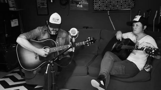 Garrison Starr & Cary Brothers - "Can't Take My Eyes Off You" (Concert Window 8-29-17) смотреть онлайн