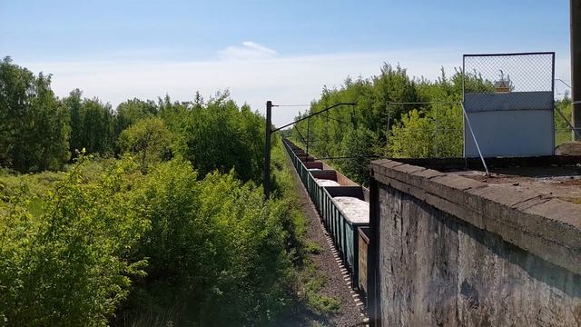 ВЛ80С-1735/810Б с грузовым составом смотреть онлайн