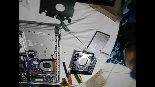 Adaptando Caddy Lenovo 320 SSD HDD смотреть онлайн