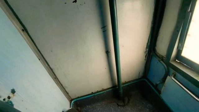Indian railways train 2S coach - seats,toilet etc. смотреть онлайн