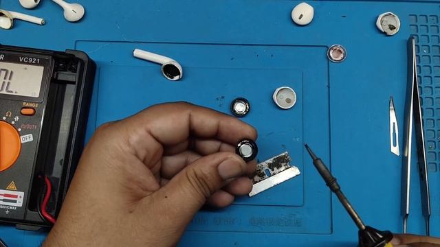 Apple Airpods Repair | Damaged Speaker's Diaphragm Repair | Crackle Sound Fix | Low Sound Fix смотреть онлайн