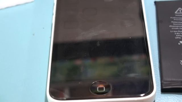 apple iPhone 5C errore 50 sostituzione batteria e aggiornamento software смотреть онлайн