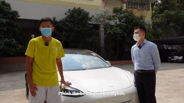 Interviewing Mr. Ip (on his Tesla) смотреть онлайн