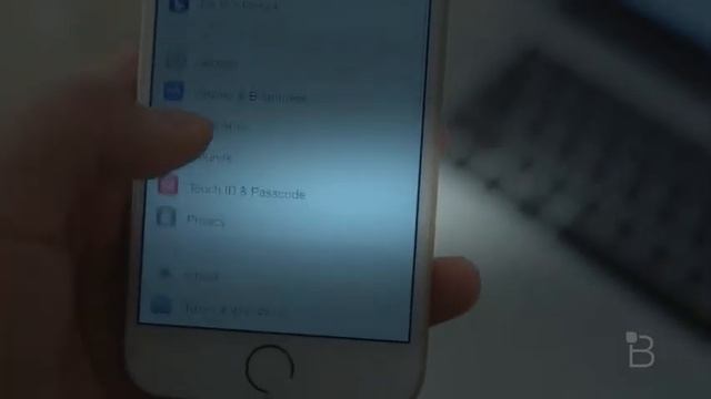 How To Downgrade From iOS 8.0.1 To iOS 8 | BTechVision смотреть онлайн
