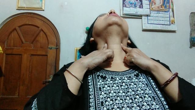 ADAM APPLE 🍎 NECK FETISH // REQUESTED VIDEO // NECK 🧣 FETISH VIDEO #indianvlogger