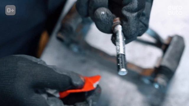 Замена тормозных дисков и колодок на Haval Jolion смотреть онлайн