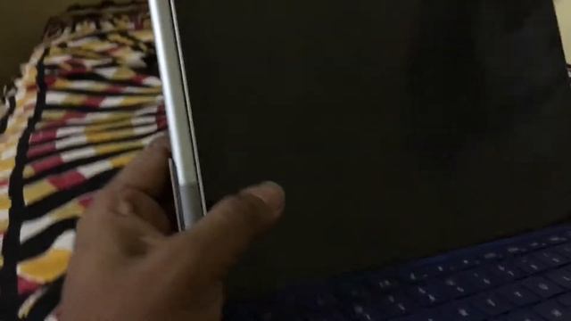 Why thinnest laptop is not always the best? Windows Surface pro review смотреть онлайн