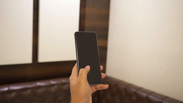 Xiaomi 12 Pro Vs iPhone 13 Pro Max Speed Test смотреть онлайн