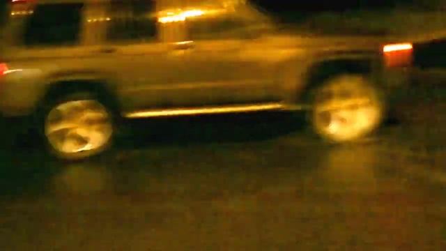 Антоха крутит ПЯТАКИ на JEEP CHEROKEE! смотреть онлайн
