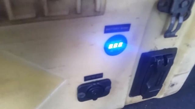 Big Yellow Juice Box ||| Overland Solar Generator смотреть онлайн