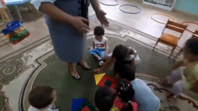 №160 Балабақша! "Түстер әлеміне саяхат" Кіші "Көбелек"тобы .Тәрбеші:Ходжамкулова Р.Ш смотреть онлайн