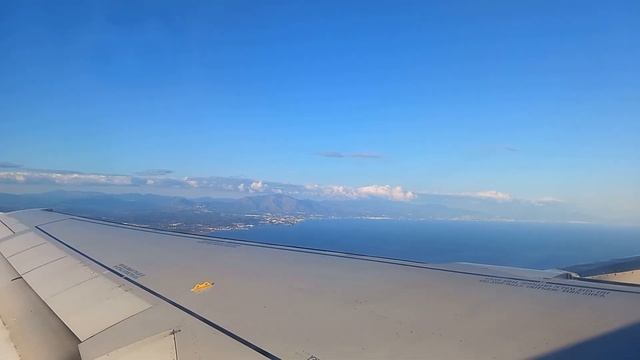 British Airways flight to London take-off from Gibraltar Airport смотреть онлайн