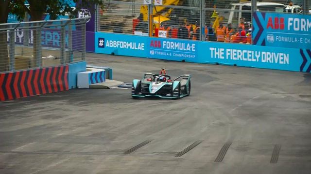 Panasonic Jaguar Racing | Innovation Unwrapped: Attack Mode смотреть онлайн