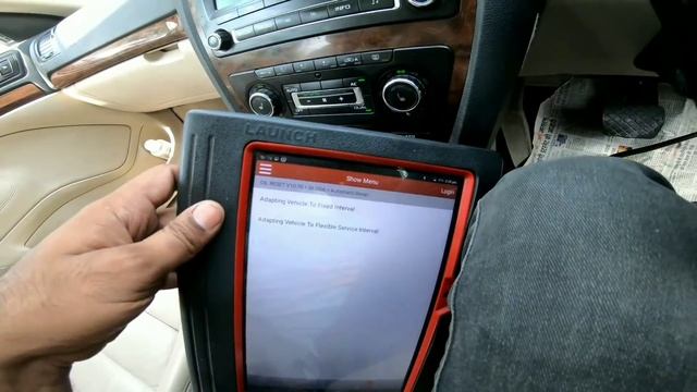 Launch x431pro3 service reset skoda Volkswagen car смотреть онлайн