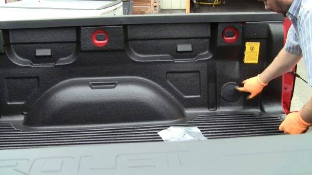 Chevy Silverado Bedliner New Head Rail Installation July 2015 смотреть онлайн