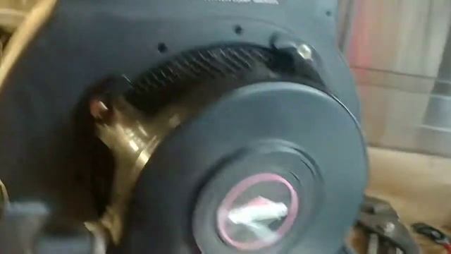 Fixing A 90s Devilbiss Air Power Company 5000 Watt Generator That Wouldn't Run смотреть онлайн