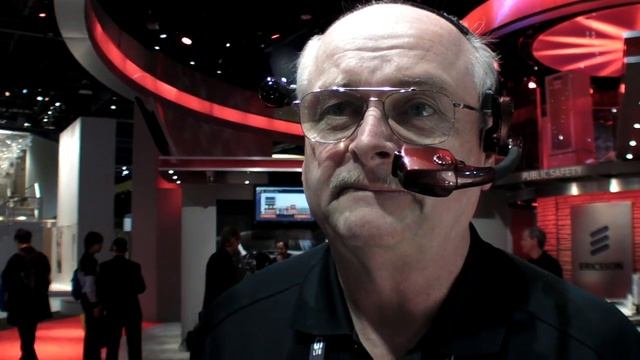 Motorola Kopin Golden-i at CES 2012 смотреть онлайн