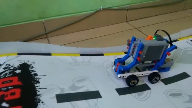Lego 9686 "Powerfull Car 2" Building Instructions - Simple Mechanism смотреть онлайн