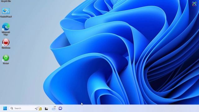 How to Hide Default Items on Taskbar in Windows 11 смотреть онлайн