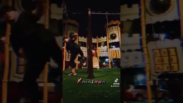 They say that love flies out the window when poverty comes in the door 🚪 смотреть онлайн