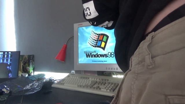 Windows 98 Build | Part 2 - Upgrading to a 19 year old GeForce GPU! смотреть онлайн