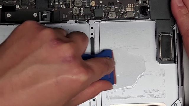 Late 2016 15" inch MacBook Pro A1707 Disassembly Battery Spicy Pillow Replacement Fix Repair *PITA* смотреть онлайн