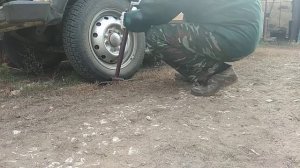 чем поднять машину за колесо  ответ на вопрос