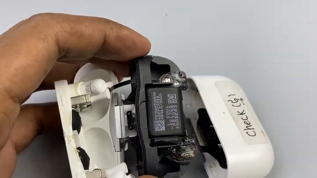 និយាយពីប្រអប់ AirPod Pro ដែលបញ្ហាថ្មអត់កាន់ និងសាកអត់ចូល смотреть онлайн