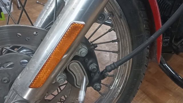 Harley Davidson замена колодок