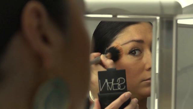 Melt-Proof Your Summer Make-Up смотреть онлайн