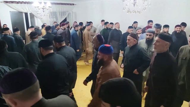 Зикр в Старых-Атагах (Идриссаьргахь) 15 июля 2022 г. смотреть онлайн