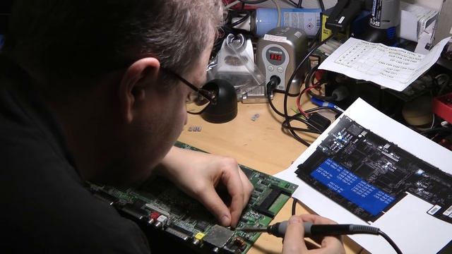 Säätämö 4: Amiga-remonttia, osa 2 смотреть онлайн