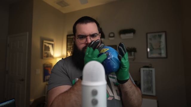 ASMR Green Sticky Gloves (Soft Spoken) (4K) смотреть онлайн