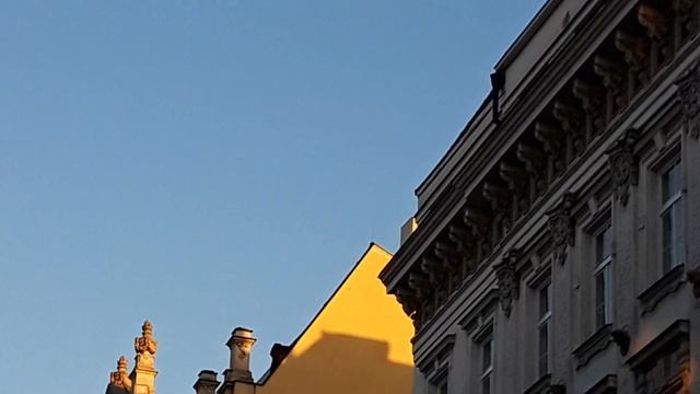 she looked out of the window, a gentle light of sunset fell on her beautiful neck and became stone смотреть онлайн